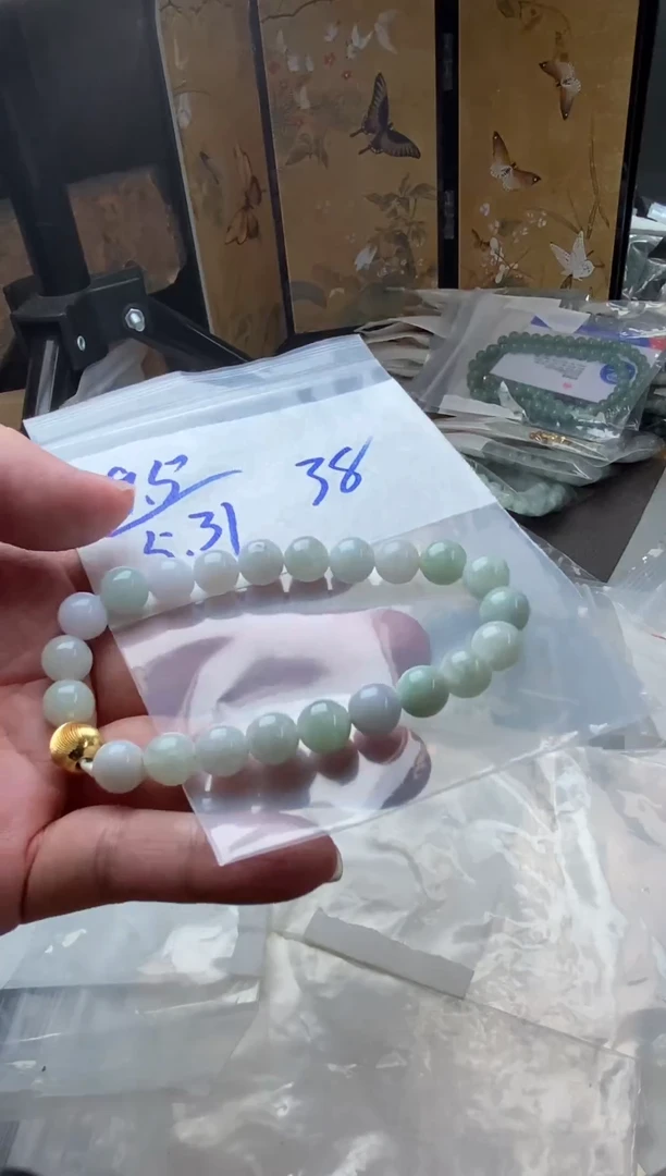 翡翠未镶嵌颈饰缅甸天然翡翠