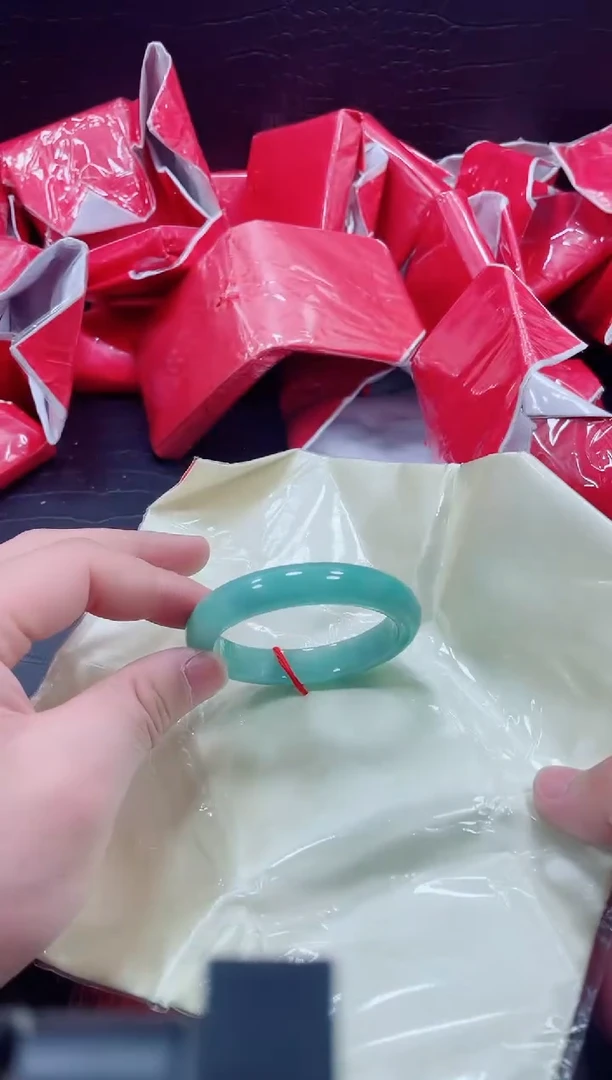 非金属无小哥160号手镯53.8圈口