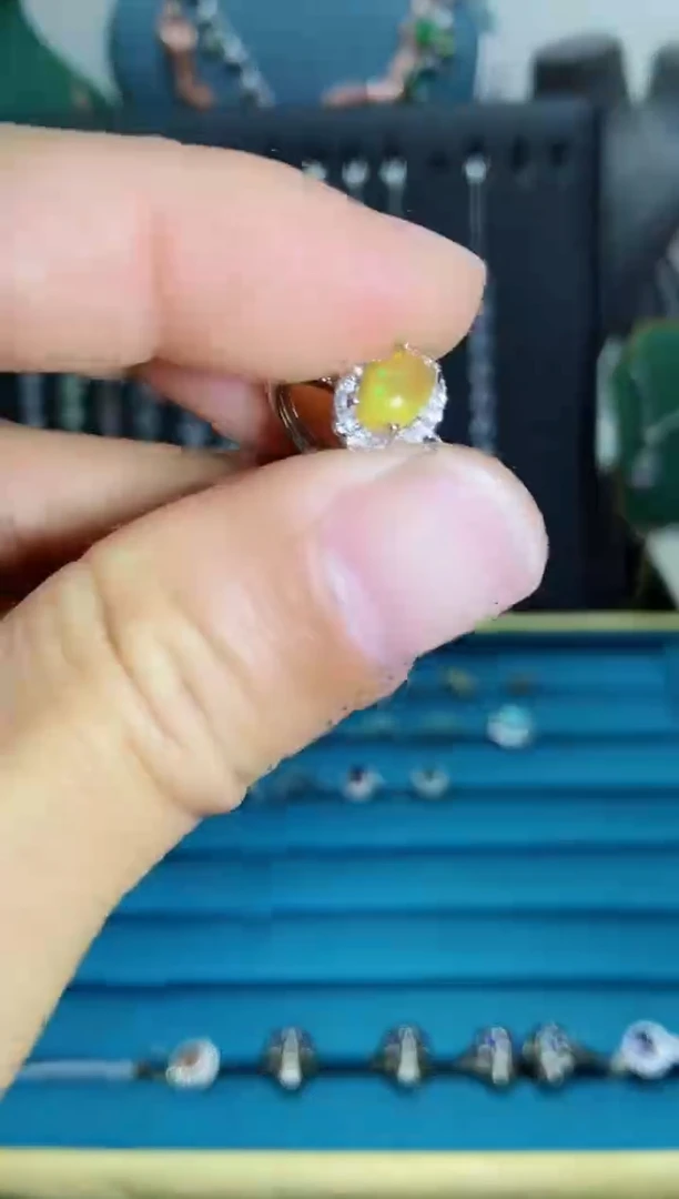 【闪购商品】欧泊戒指银S925镶嵌1121