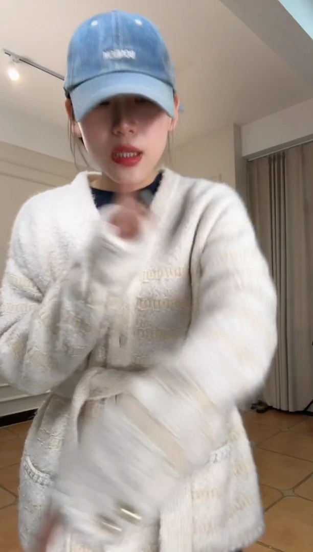 祎*设计师品牌对倒绿色打底