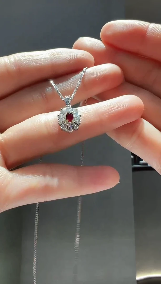 【闪购商品】红宝石吊坠(赠链)银S925镶嵌38】多样性发其一