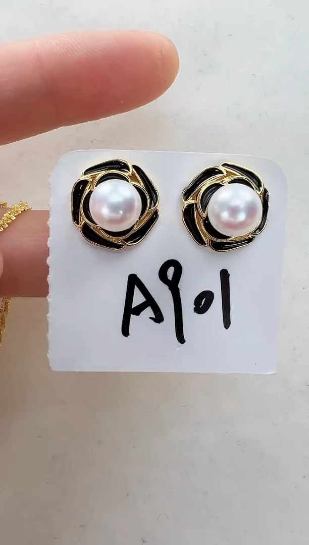 【闪购商品】淡水珍珠耳饰合金黑色山茶花