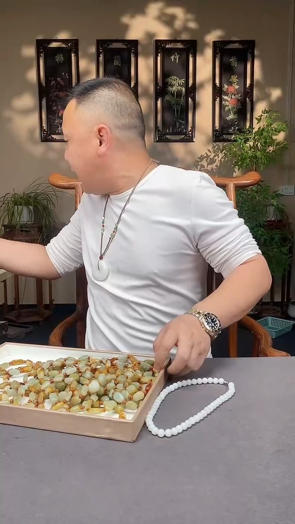 和田玉未镶嵌颈饰c598