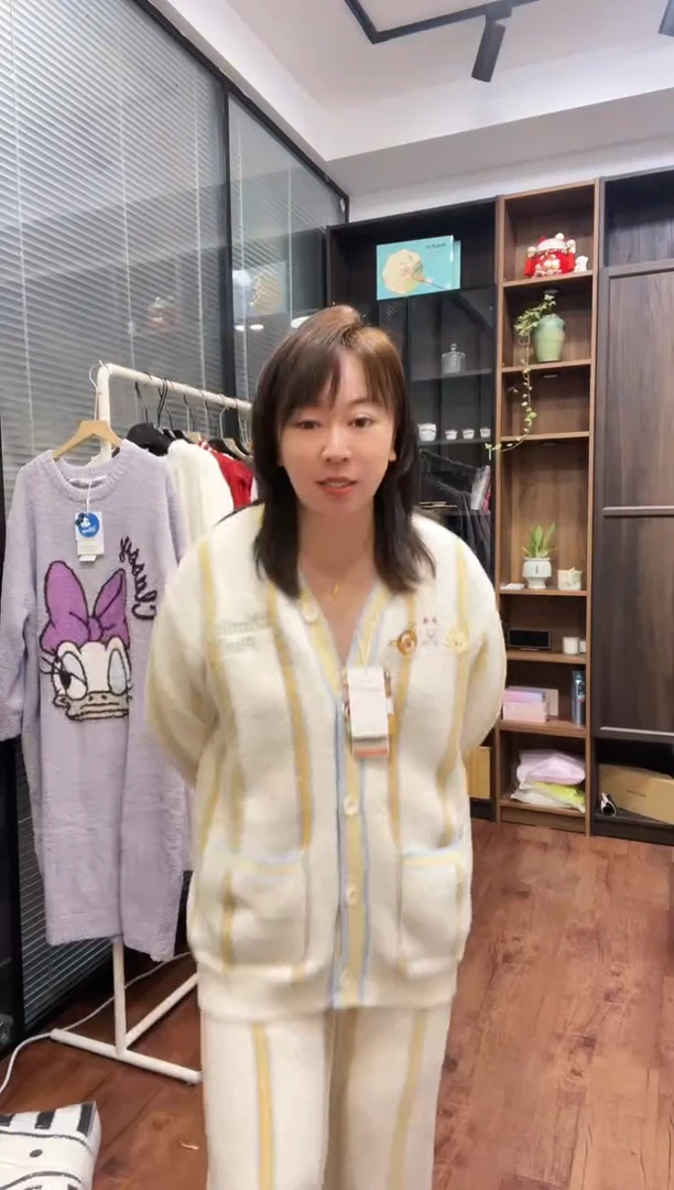 三醋酯纤维静韵02W02，套装XL