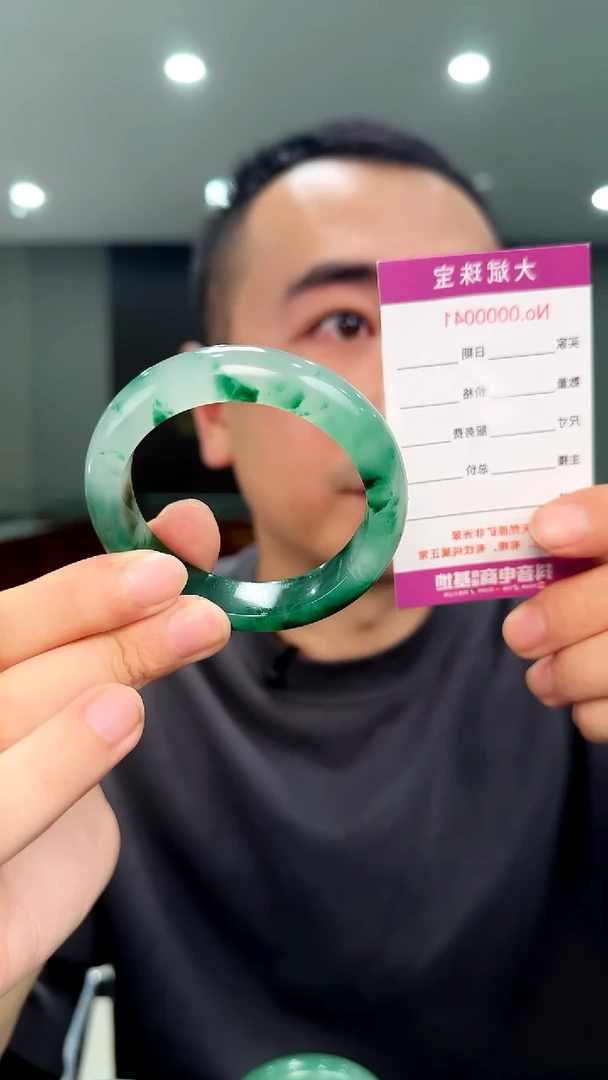 未镶嵌手镯石英质玉手镯52