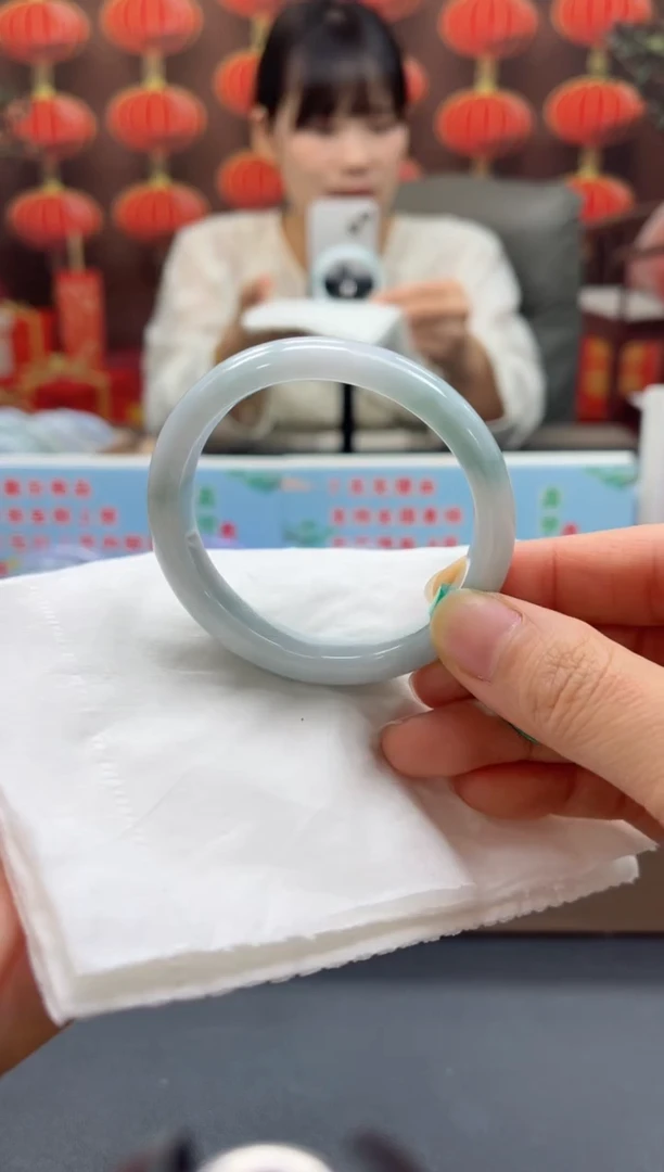 【闪购商品】翡翠手镯未镶嵌00003124