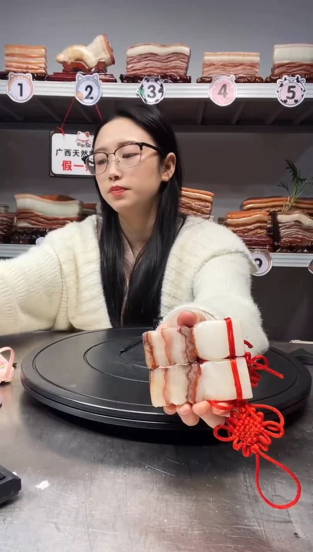 【闪购商品】天然石材柳州猪肉石