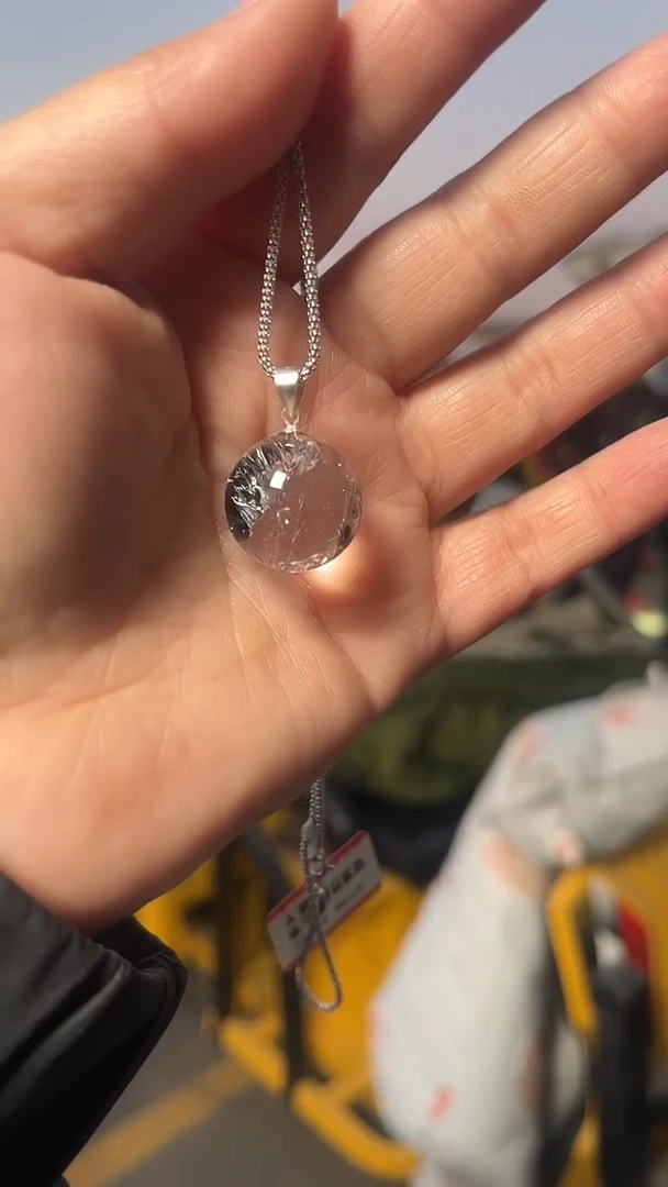 【闪购商品】水晶吊坠(赠链)未镶嵌天然闪灵钻多样性发一18mm