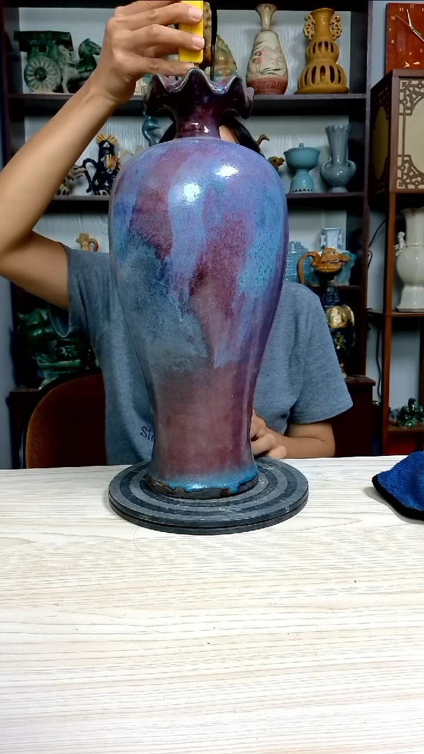 经典精美复古风格瓷器