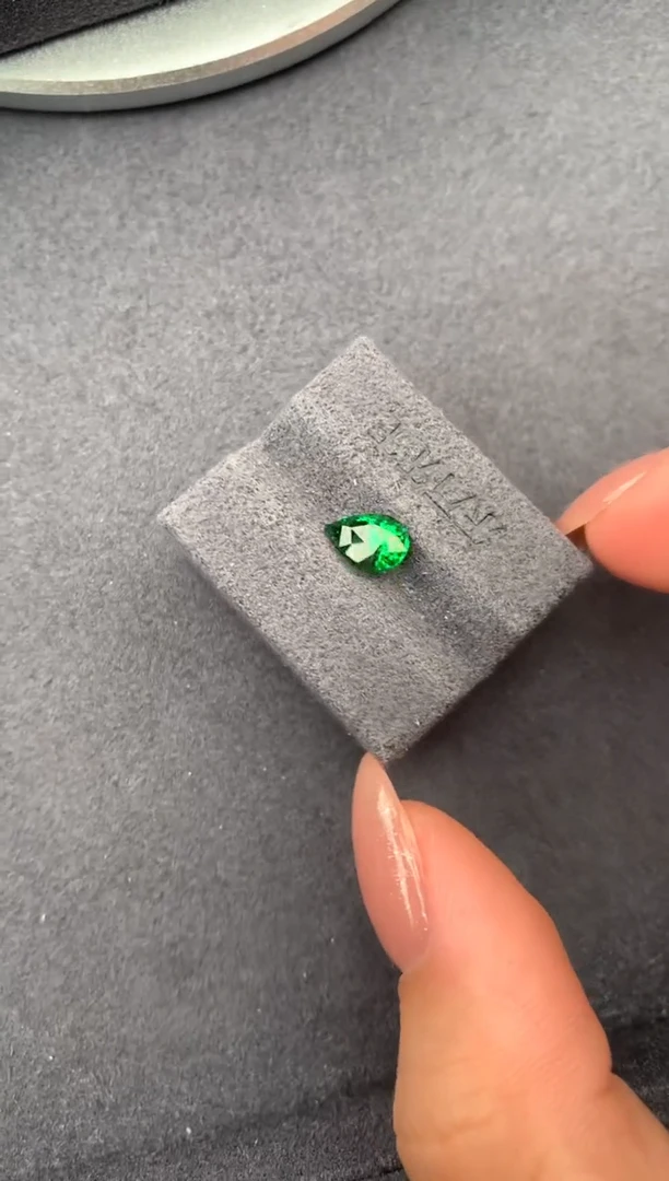 未镶嵌珠宝半成品石榴石1ct沙弗莱  定制  FH