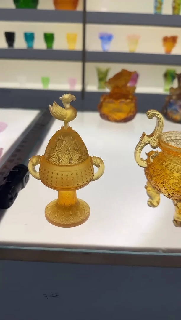 手工艺品琉璃冠犀鸟香炉