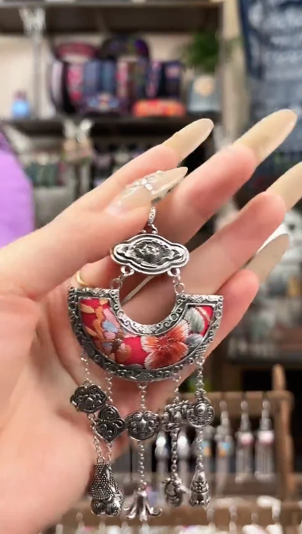 织绣民族风非遗老绣苗银饰品855