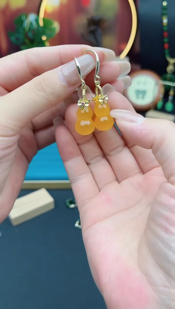 玛瑙/玉髓耳饰未镶嵌333000