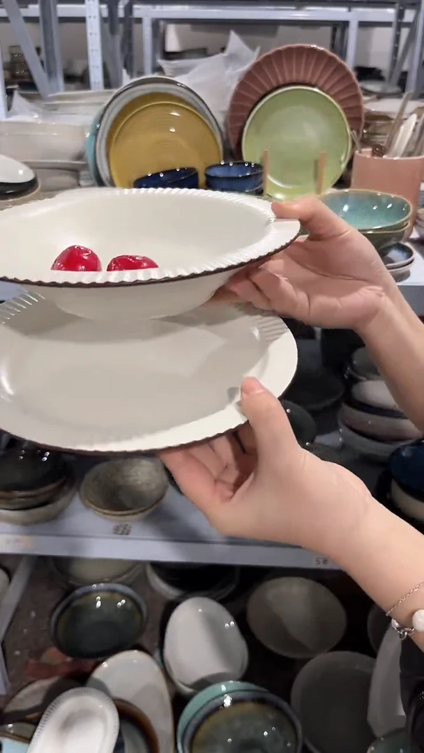 【闪购商品】瓷片外贸尾货瑕疵满20包邮X2咖边浅盘加草帽