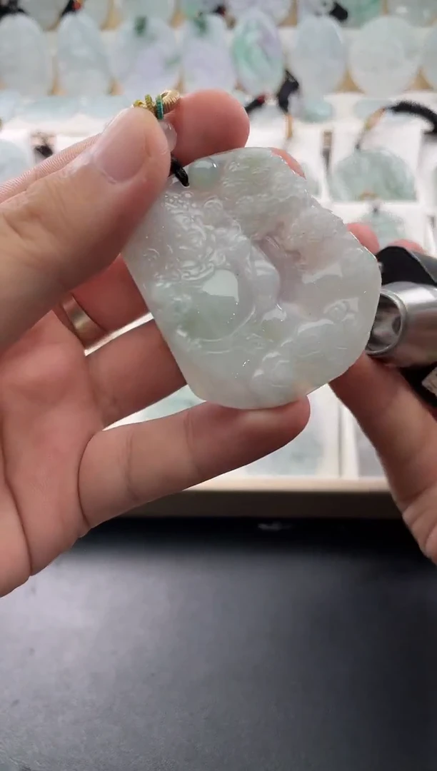 颈饰未镶嵌翡翠....10/12/.91