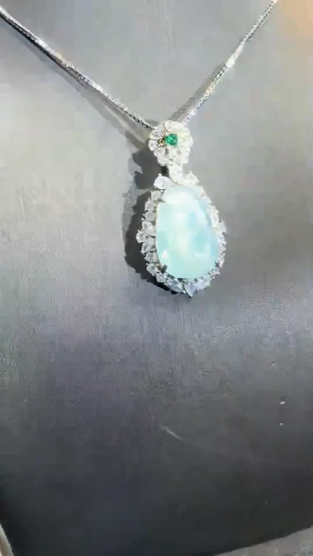 【闪购商品】翡翠吊坠(不含链)未镶嵌多样性发货其一不含链