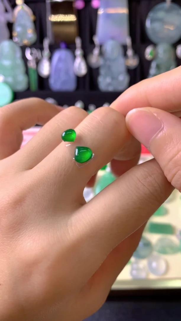 定制翡翠未镶嵌1裸玉（客户意向镶嵌）