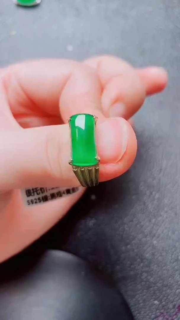 翡翠戒指银S925镶嵌翡翠