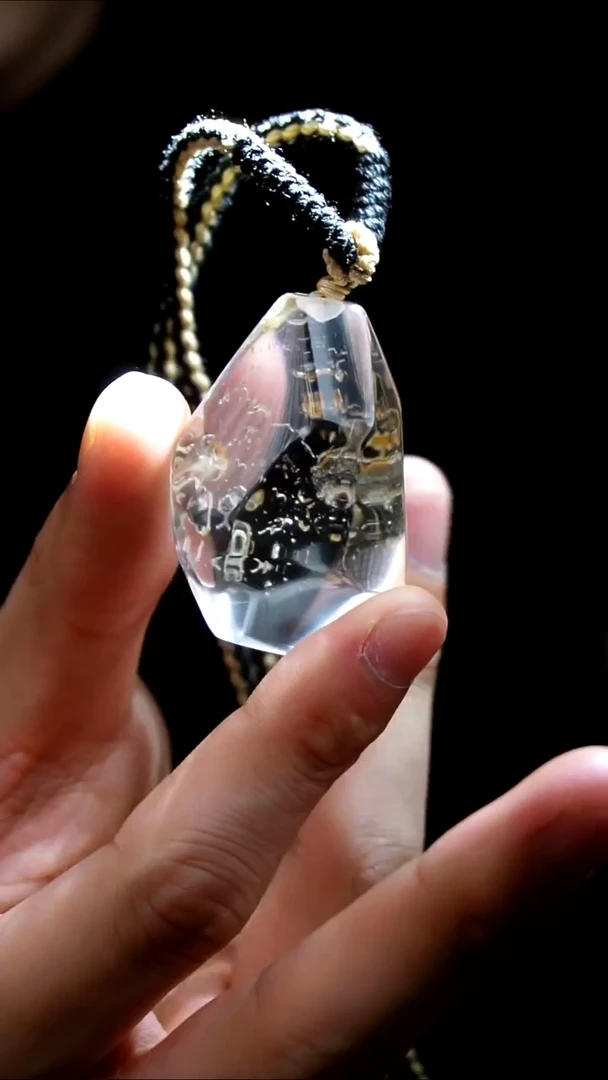 吊坠(赠链)未镶嵌水晶水晶