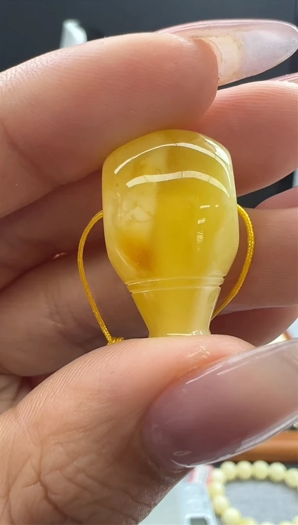 【闪购商品】琥珀裸石未镶嵌69秒拍号