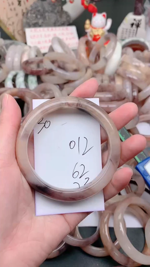 未镶嵌手镯石英质玉012