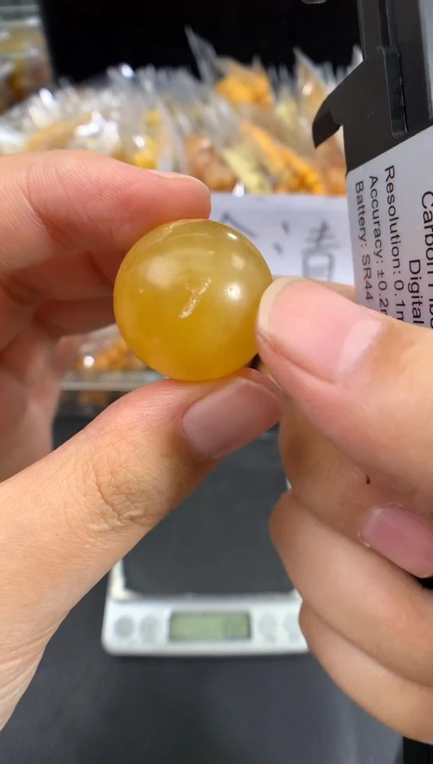蜜蜡未镶嵌珠宝奇石1