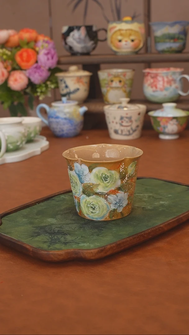 是泥吖 绿玫瑰花口手握杯