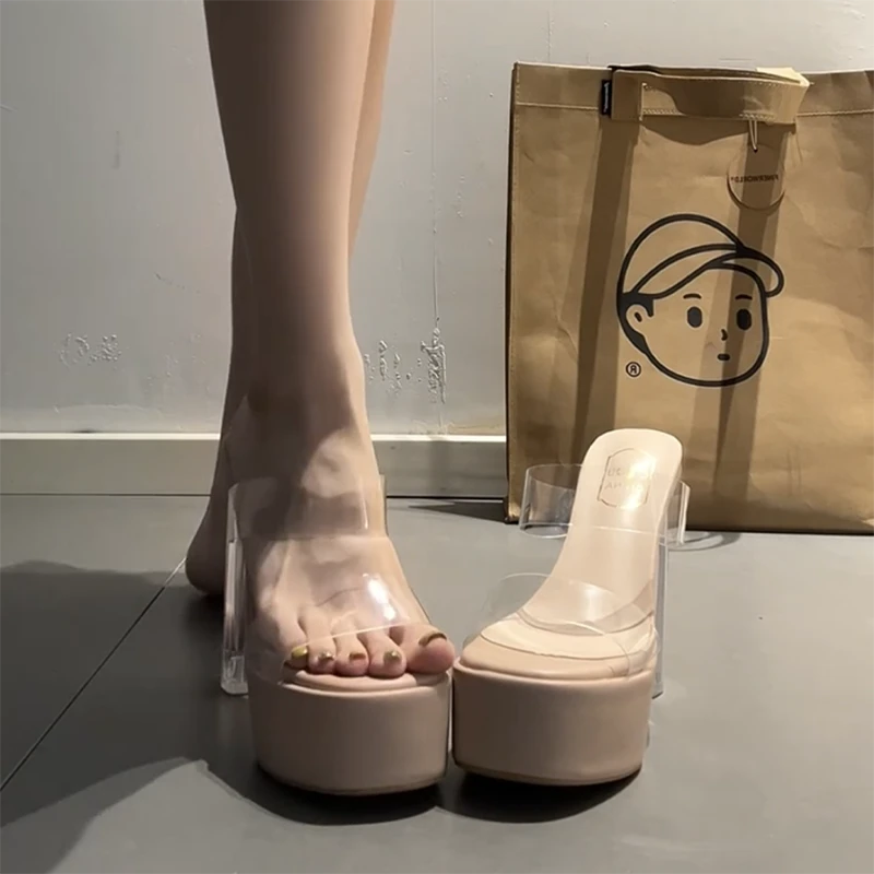 防水台透明一字带凉鞋女2025新款夏季增高性感水晶粗跟高跟凉拖鞋