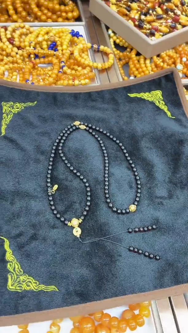 未镶嵌血珀裸石项链多样性发一