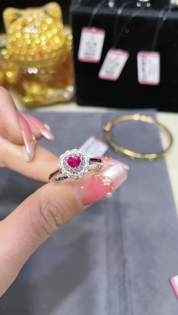 【闪购商品】红宝石戒指18K金镶嵌·