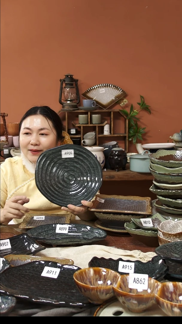 陶瓷小*星A909陶瓷窑变螺纹不规则圆盘一个微瑕23*5