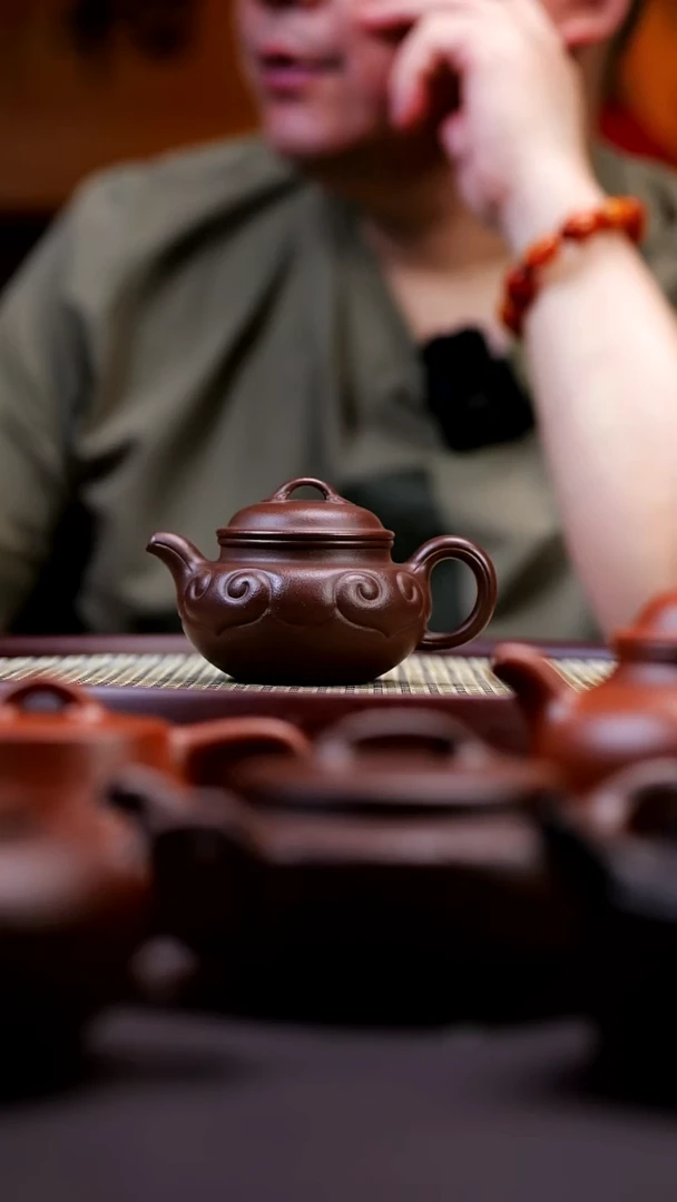茶壶紫砂紫砂茶壶（如意仿古）