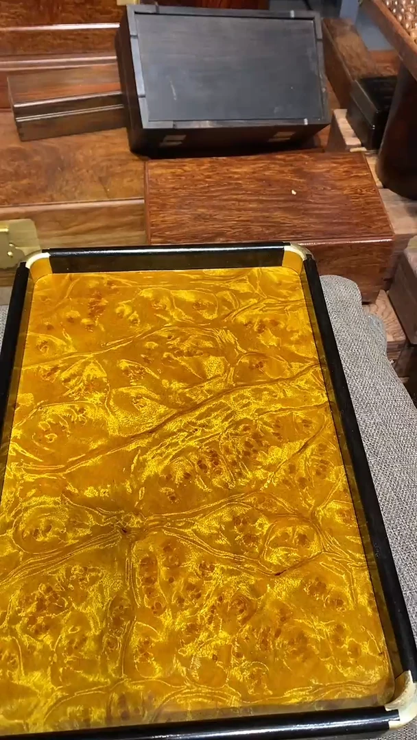 【闪购商品】香樟木木艺茶盘一个