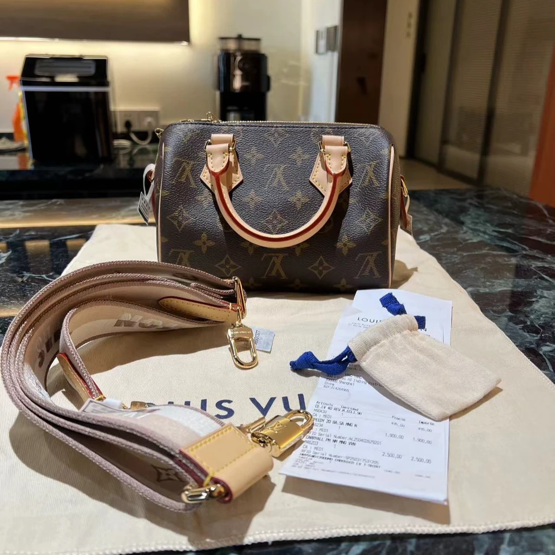 未使用 LouisVuitton/路易威登 新款speedy20老花奶茶色肩带