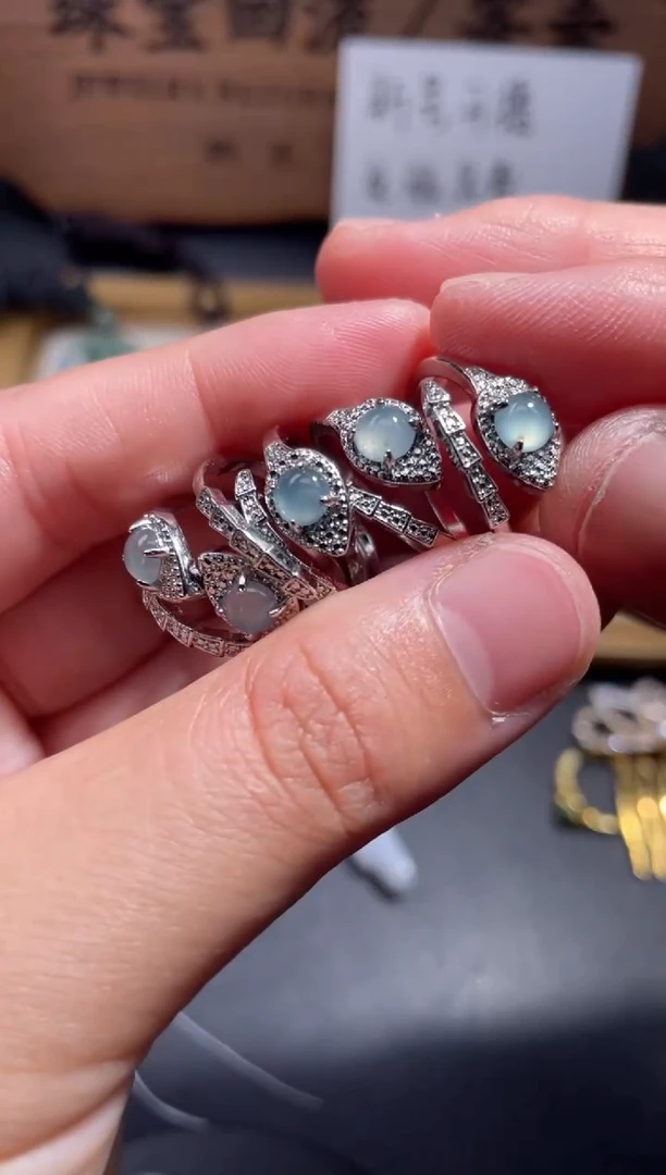 未镶嵌戒指翡翠6多样性发其一