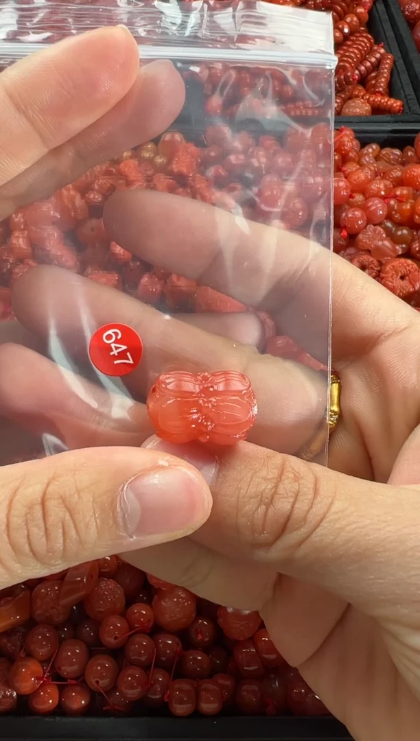 【闪购商品】南红玛瑙颈饰未镶嵌1