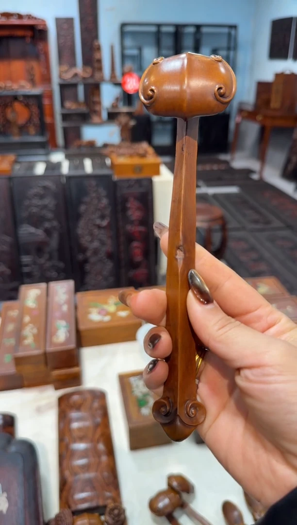 木黄杨 如意摆件(微瑕)