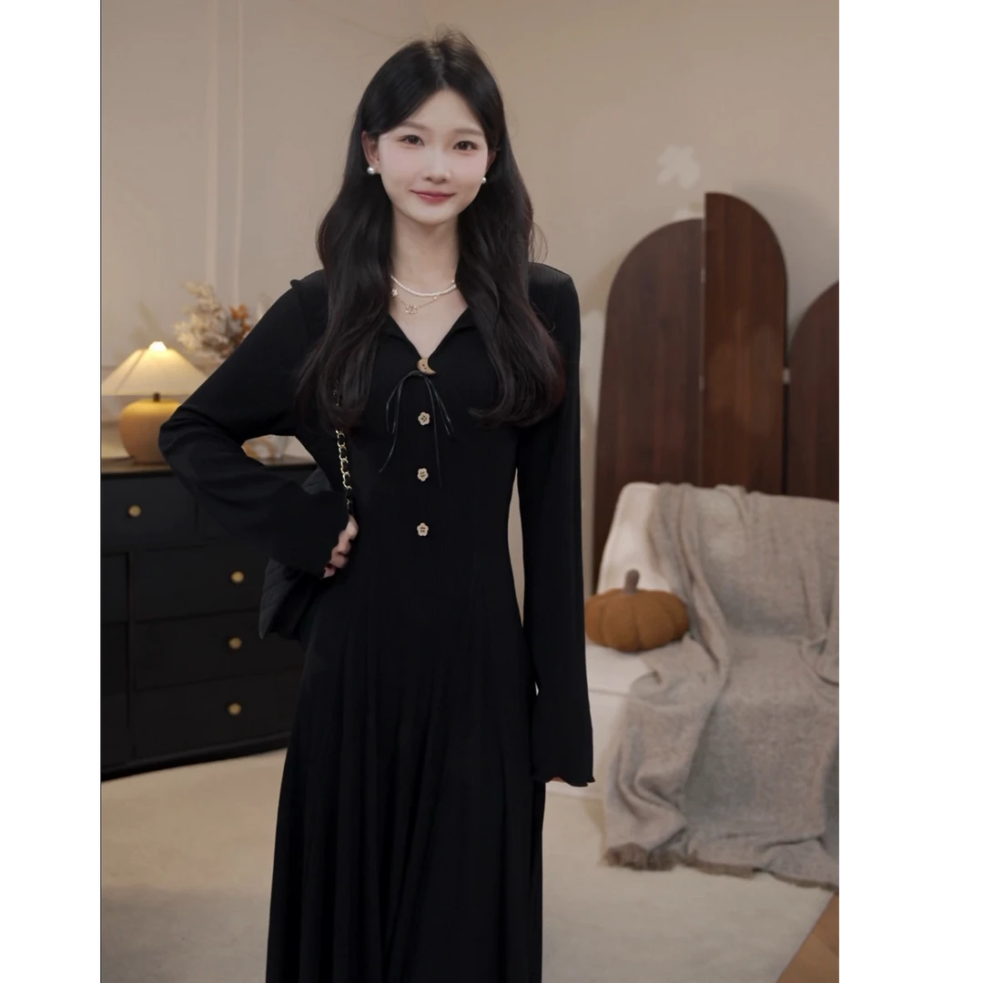 鹿向南「月半夜曲」法式气质通勤女秋季新款长袖收腰显瘦连衣裙