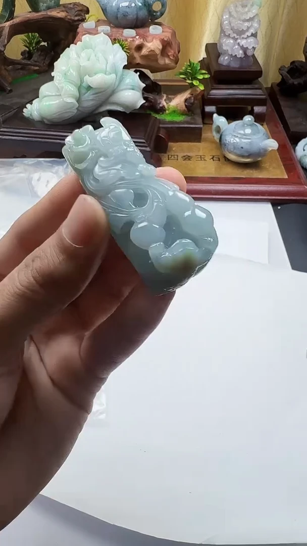 吊坠(不含链)未镶嵌翡翠1