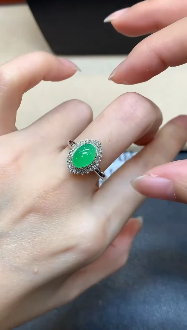 18K金镶嵌戒指翡翠蛋面【无服务费两用款