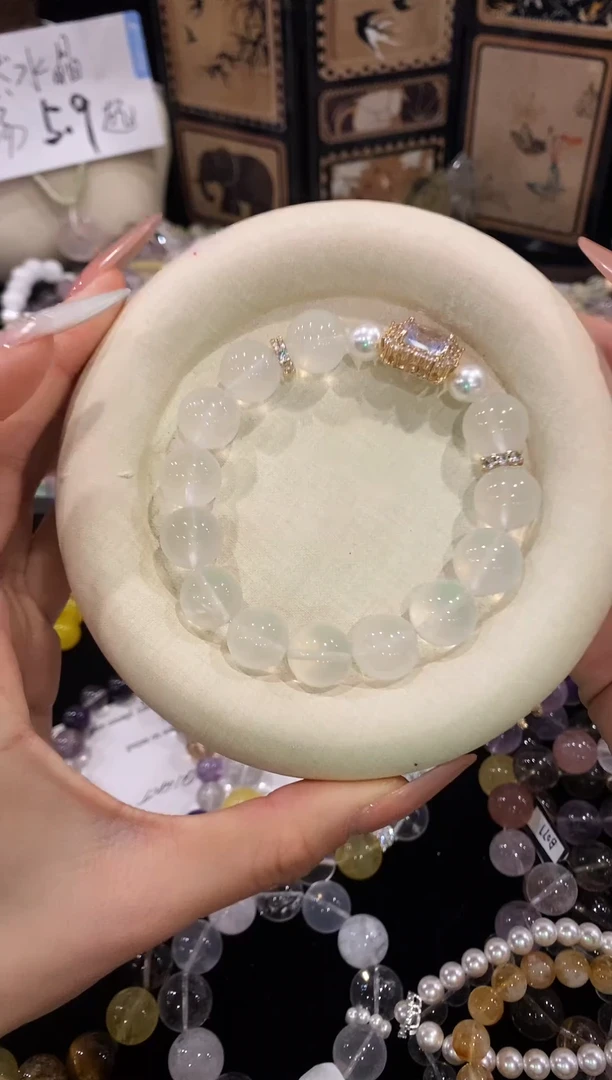 未镶嵌手链水晶奶白晶手链