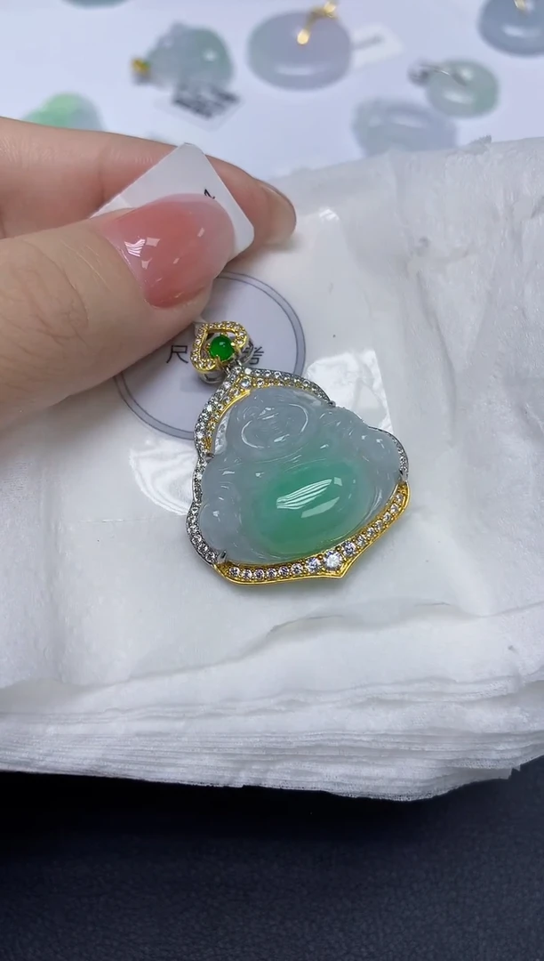 颈饰未镶嵌翡翠天然缅甸翡翠A货多样性发一件