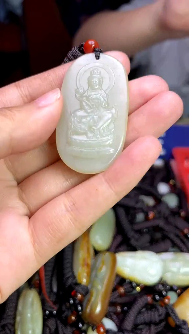 未镶嵌和田玉挂件1