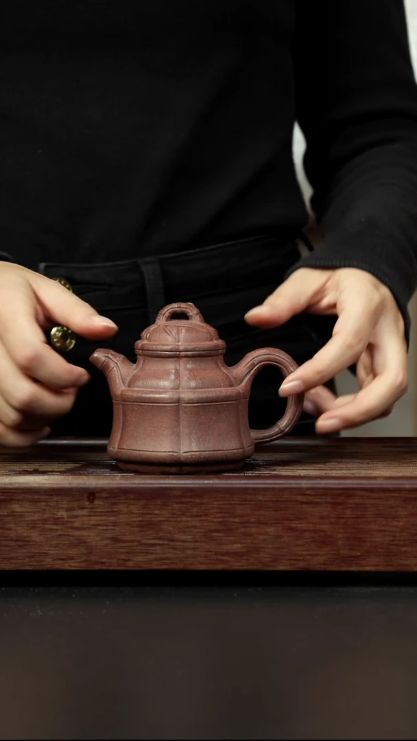 紫砂茶壶百年岩中泥 六拼竹鼎