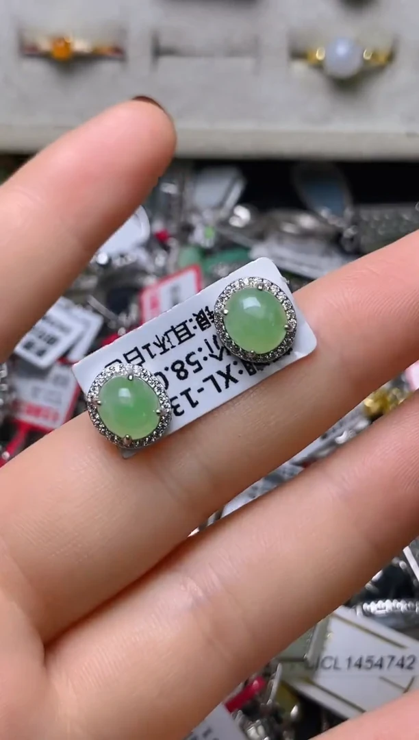 银S925镶嵌戒指翡翠百内无证书