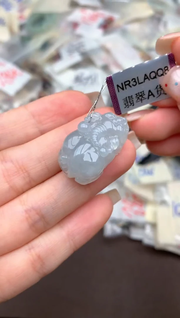未镶嵌挂件翡翠一