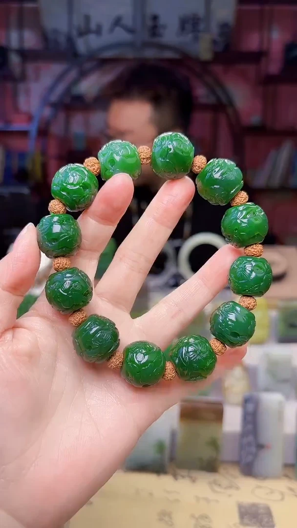 未镶嵌和田玉把件65