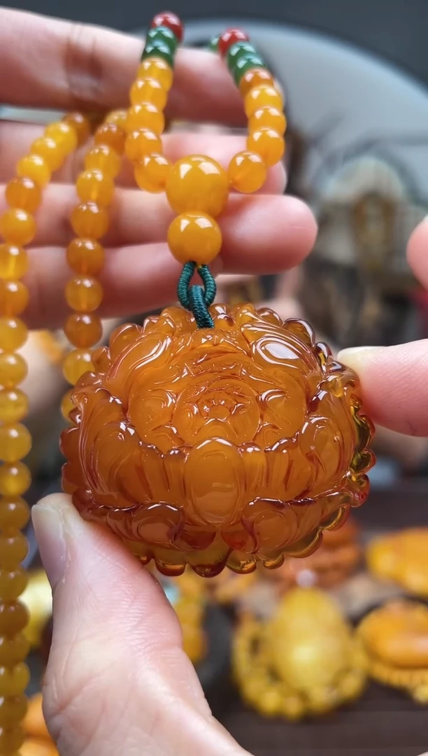 【闪购商品】琥珀裸石未镶嵌首饰 假1赔4 （多样性发货1件