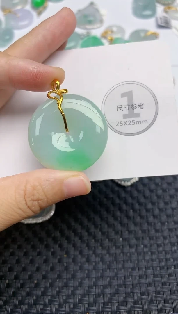 颈饰18K金镶嵌翡翠天然缅甸A货翡翠百元以上9元证书费自理