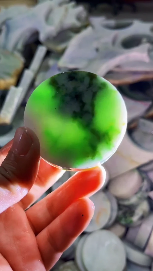 【闪购商品】翡翠挂件未镶嵌A货康壹385